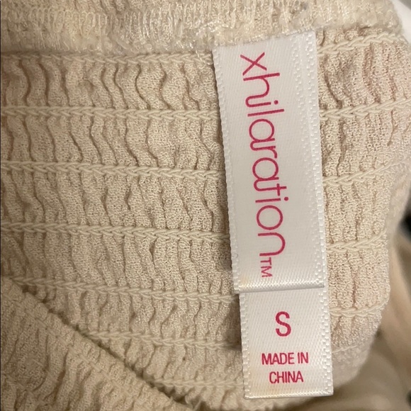 Halter Crop Top - Picture 4 of 6